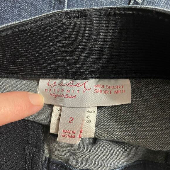 Ingrid & Isabel Womens Size 2 Maternity Jean Shorts Expandable Side Panel Denim - Picture 4 of 9